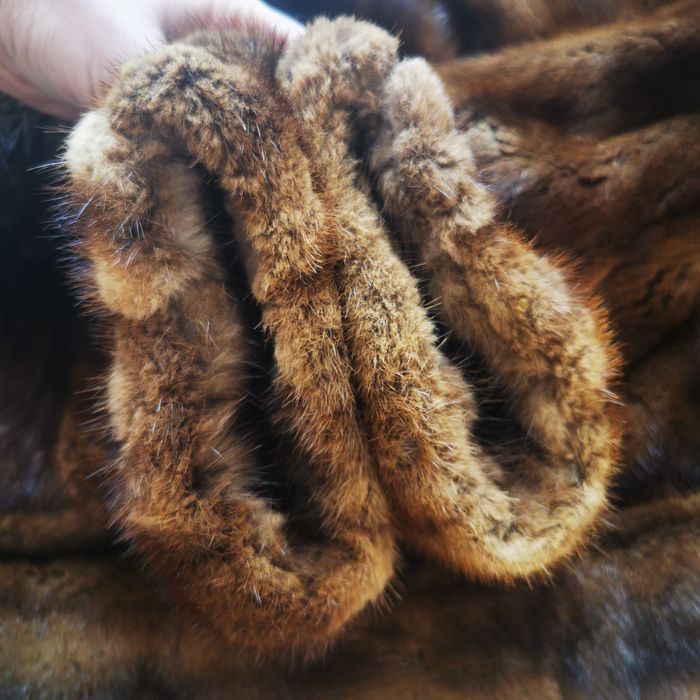 Продам полушубок Норка