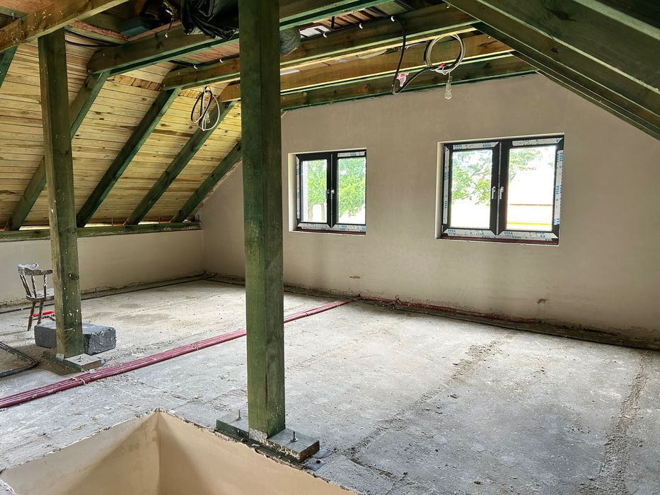 Profesjonalne tynki maszynowe – szybko, równo, solidnie!