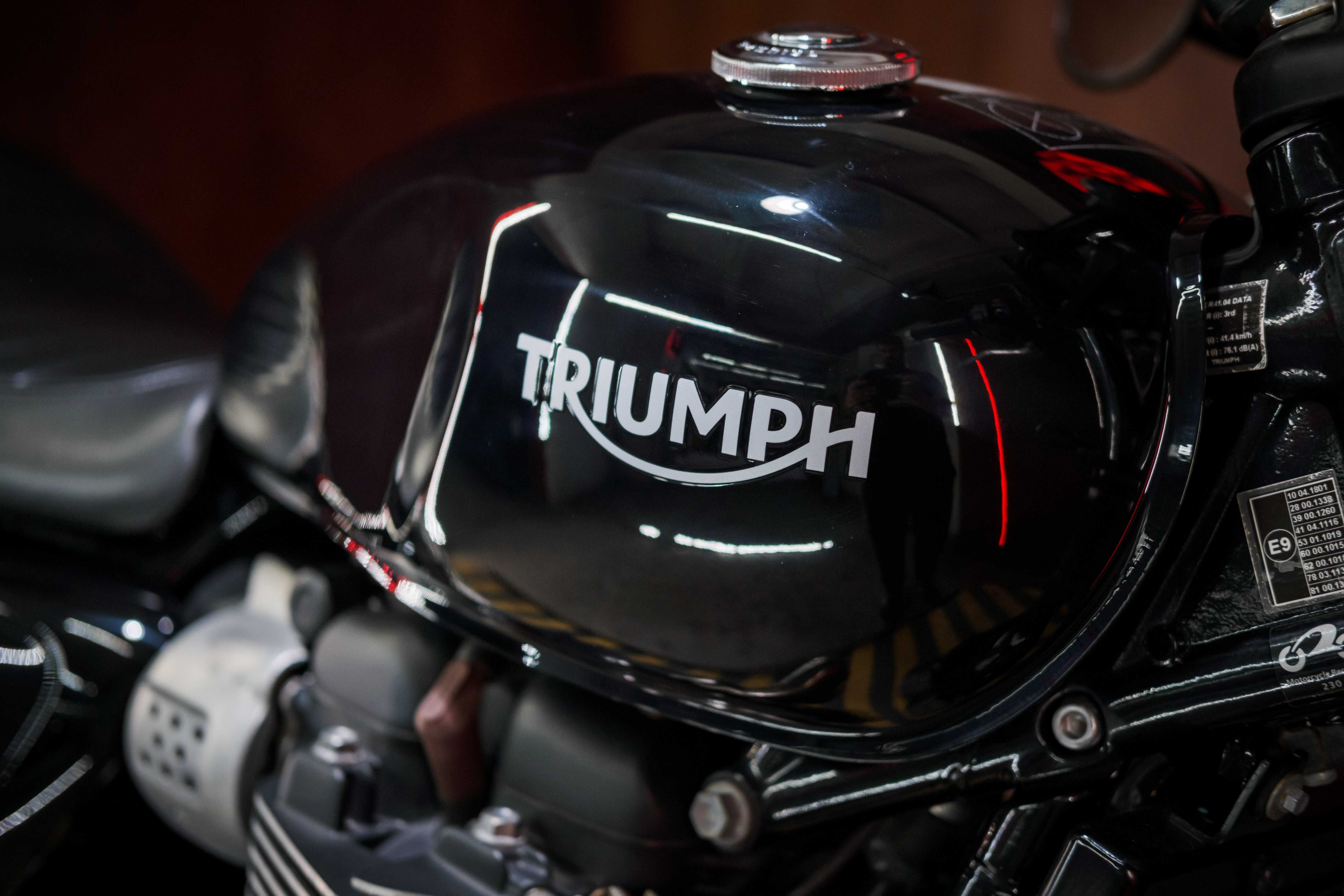 Продається Новий Triumph Street Twin ABS Traction Інжектор із Японії