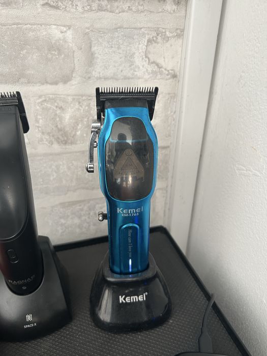 Kemei clipper como nova