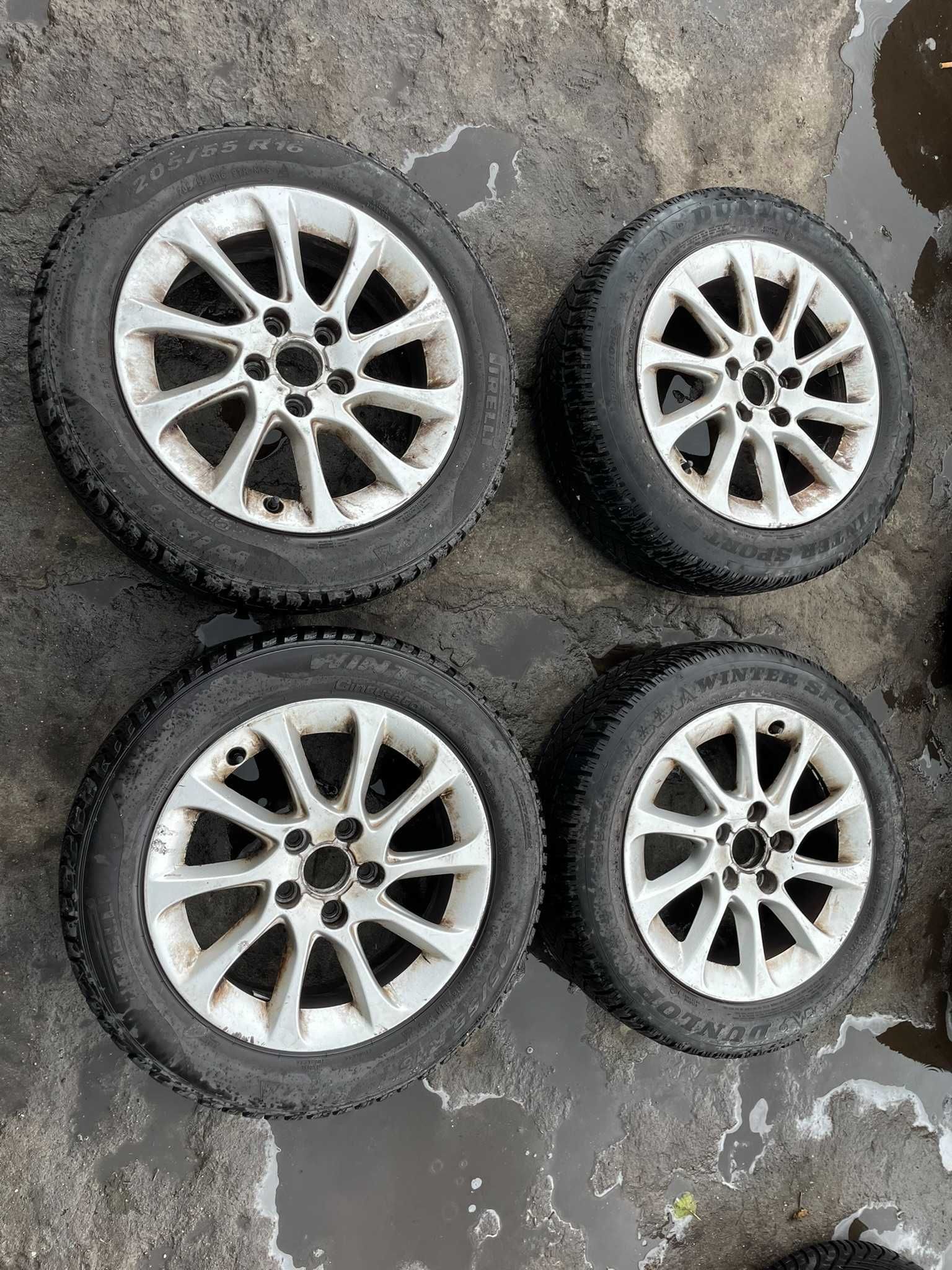 AUDI  A3 8V Komplet alufelgi alusy 5X112 205/55 R16 6,5JX16 ET46 18r