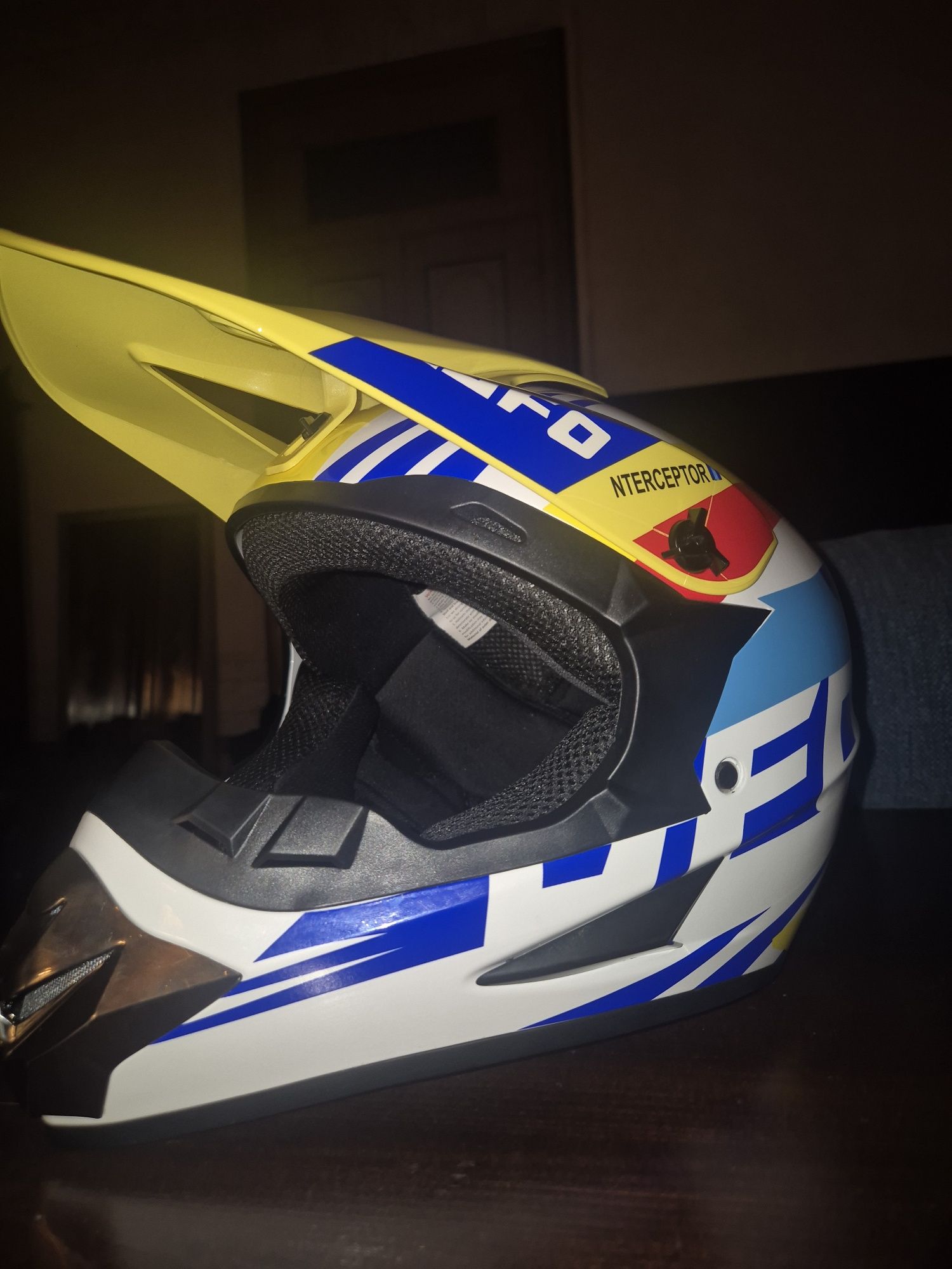 Capacete ufo motocross