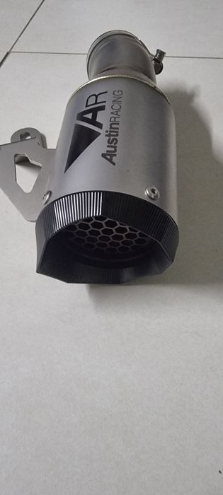 Escape austin racing bmw s1000rr