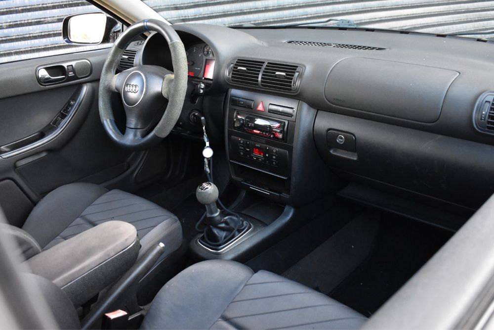 Audi A3 1.9 TDI Sport PD130 Livrete