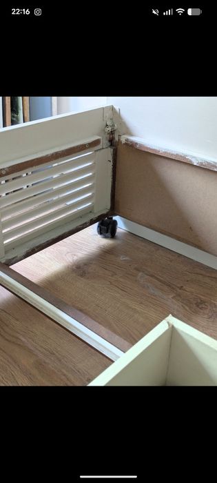 Cama solteiro com arrumação, estrado e colchão