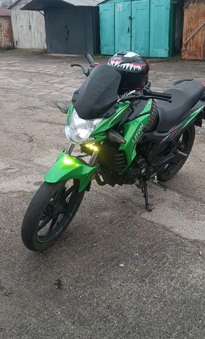 Продам Лифан КП200