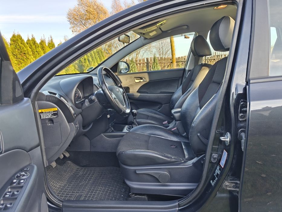 Hyundai i30*"*Kombi"*"1.6 Benzyna*"*W Dobrym Stanie*"*Klimatronik*"*