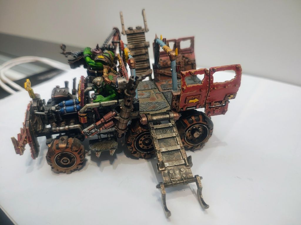 Warhammer wh40k Orks Ork Trukk pomalowany