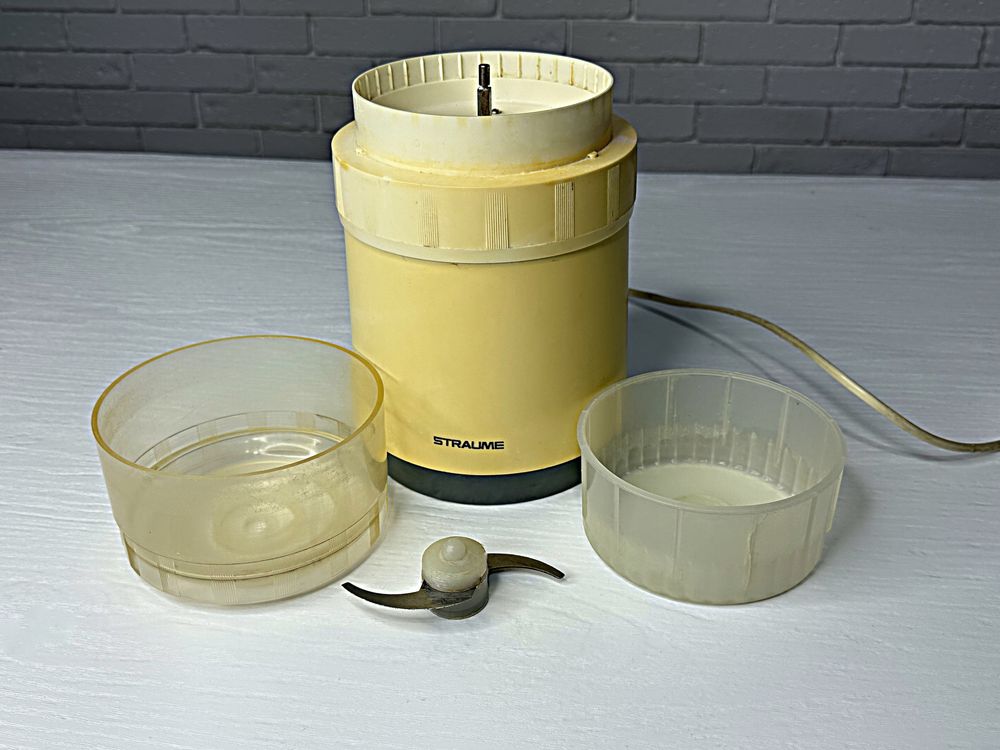 Продам Электромясорубку STRAUME - 3M