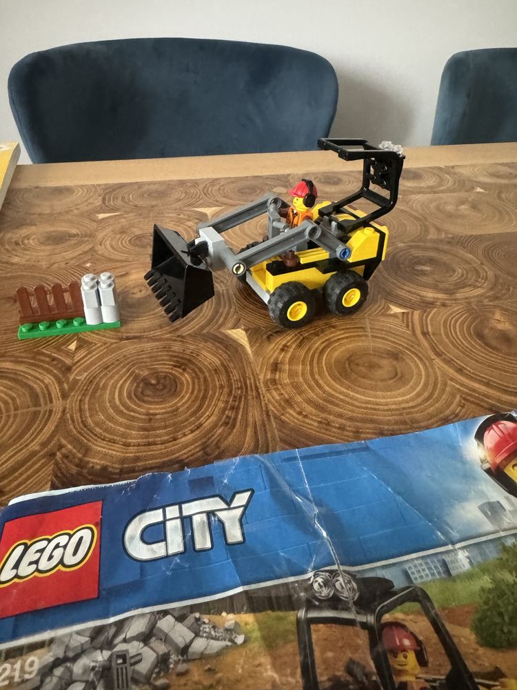 LEGO City 60219 ładowarko koparka figurka kompletny klocki chlopiece