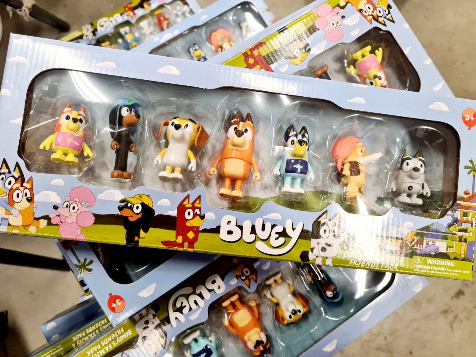 Nowy super zestaw figurek figurki z bajki Bingo I Bluey - zabawki