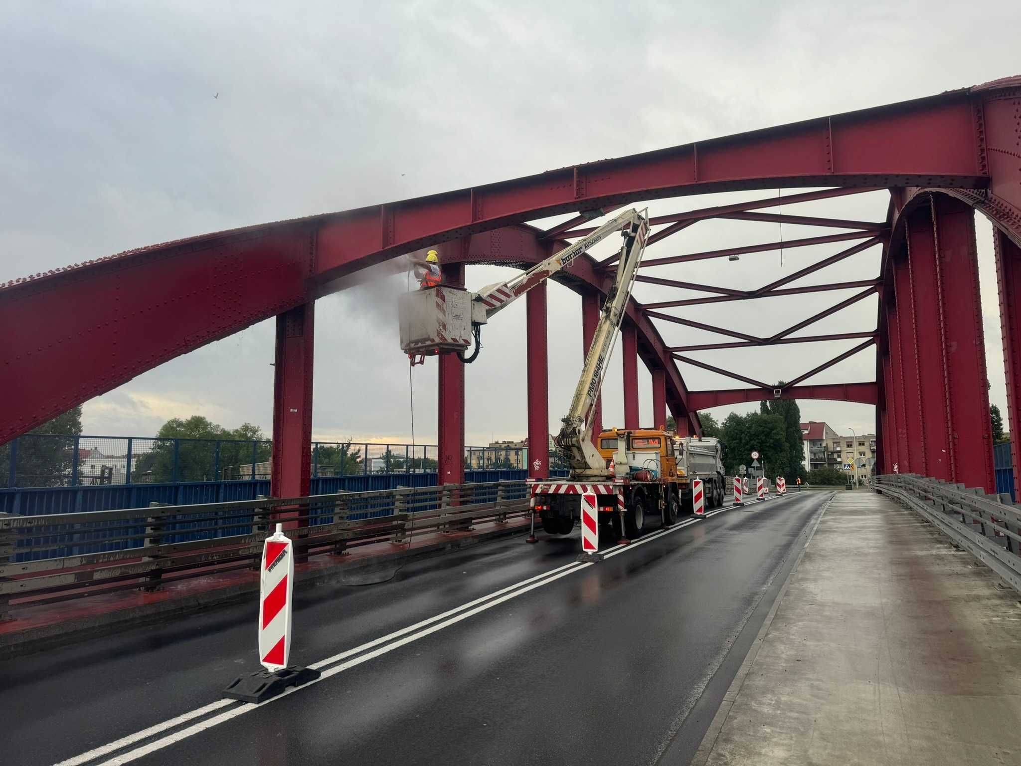 Wyburzenia,rozbiórki,melioracja obiektów,kopanie stawów,wykopy koparka