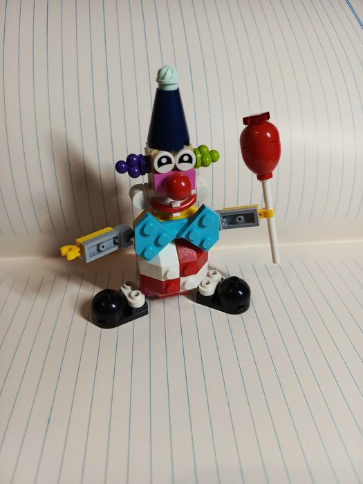 Lego фігурки всі оригінальні