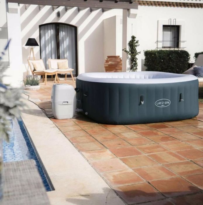 Басейн-джакузі Ibiza Lay-Z-Spa Bestway 60015 (180×66см)