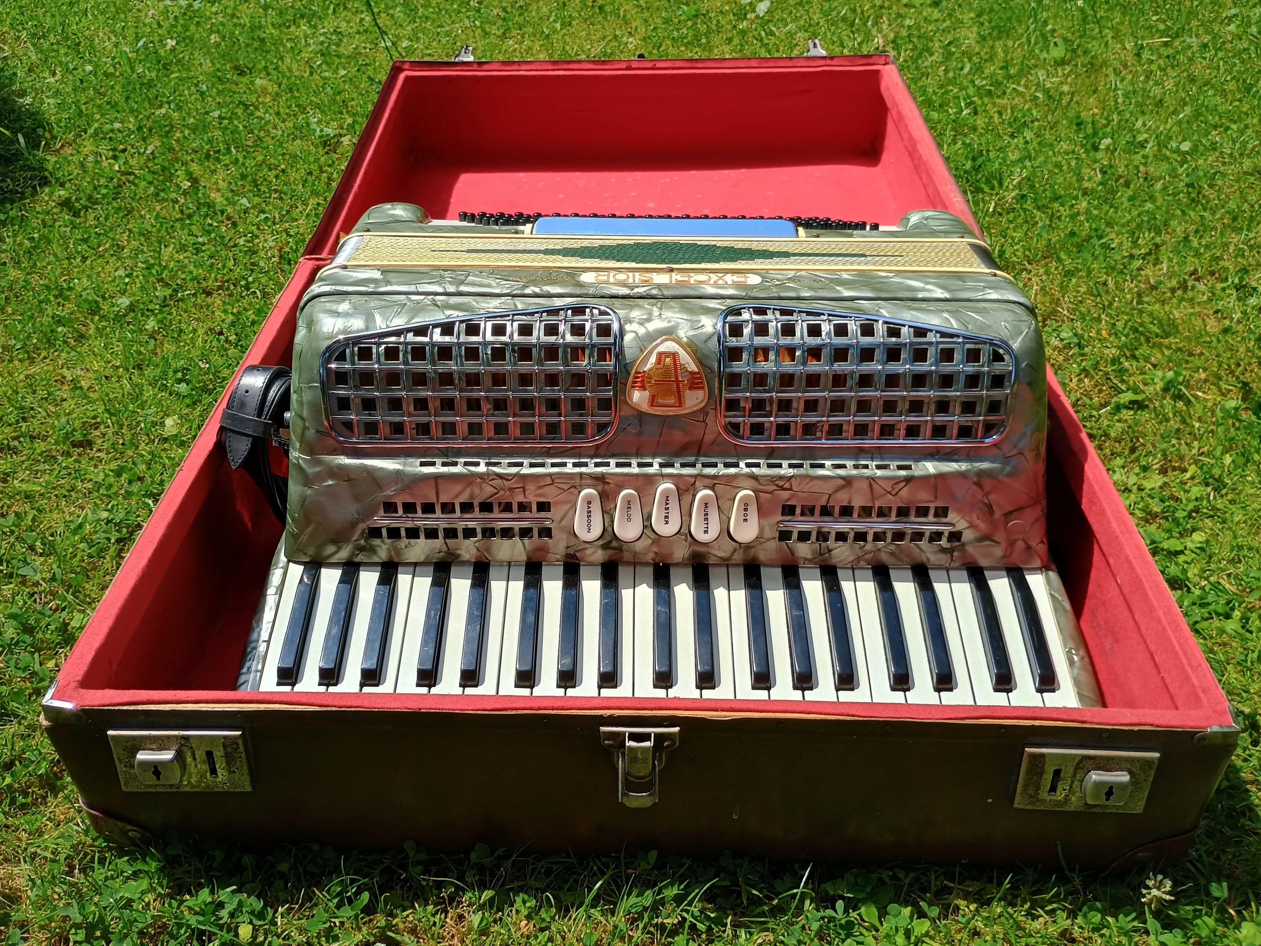 Akordeon Excelsior 120 bas