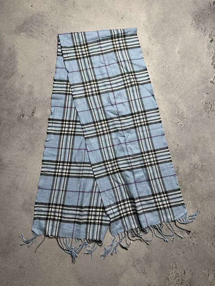 szalik burberry.