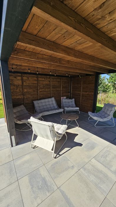 Drewniana altana ogrodowa, nowoczesna altana, pergola, zadaszenie