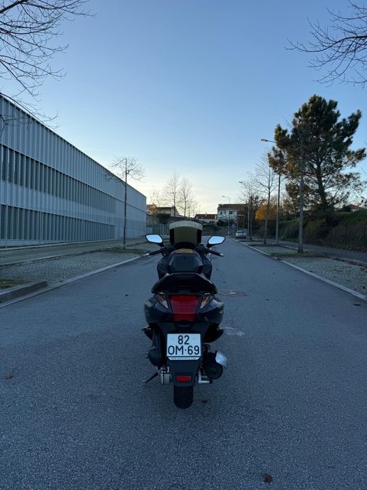 Vendo ou troco sym gts 125