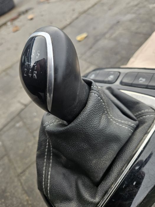 Lewarek galka linki zmiany biegów Opel Corsa F 1.2