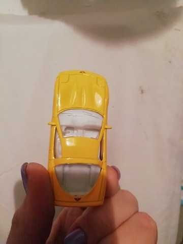 Carrinho de brincar amarelo com fundo preto - Lamborghini Murciélago