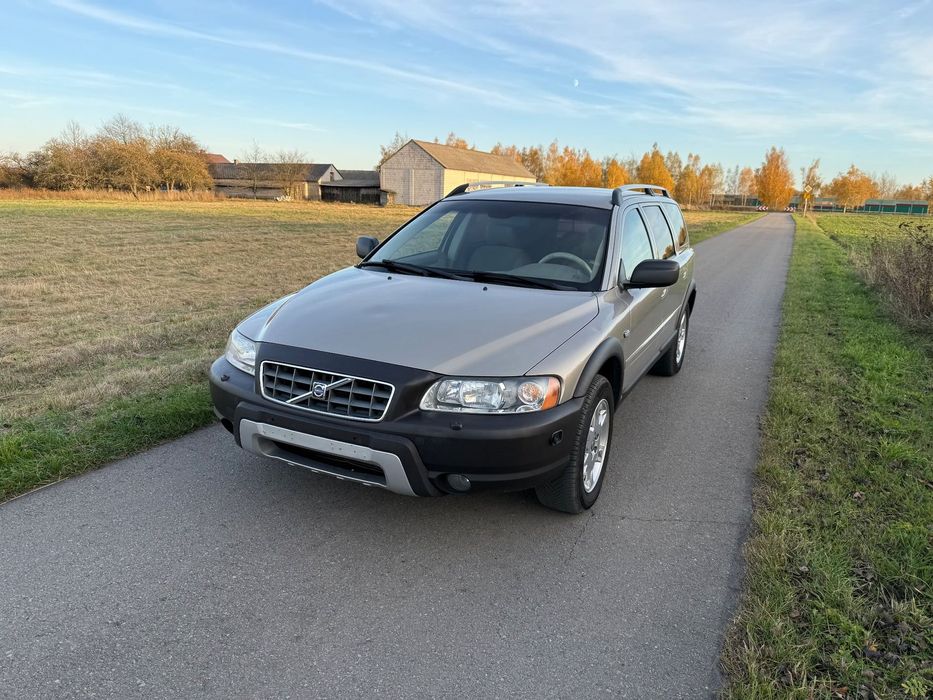 Volvo XC 70 Xc70 2.5 t benzyna 2005 r automat