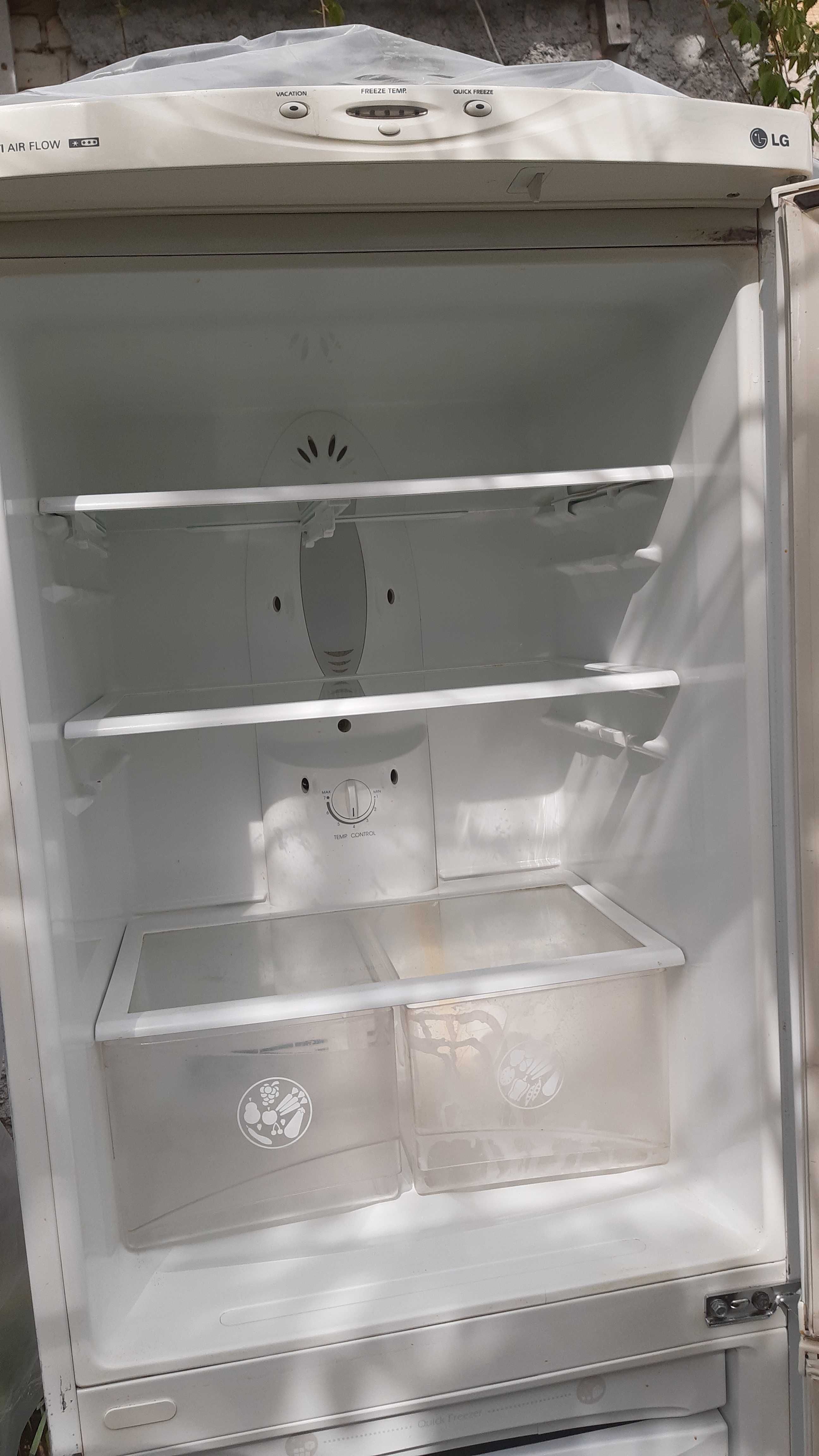 Холодильник LG 2 камерний б\у