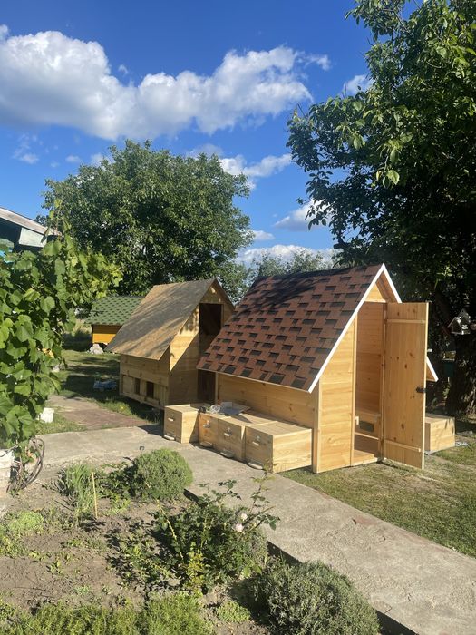 Апидомик. Апі-будиночок. Міні-пасіка. Деревʼяний будиночок