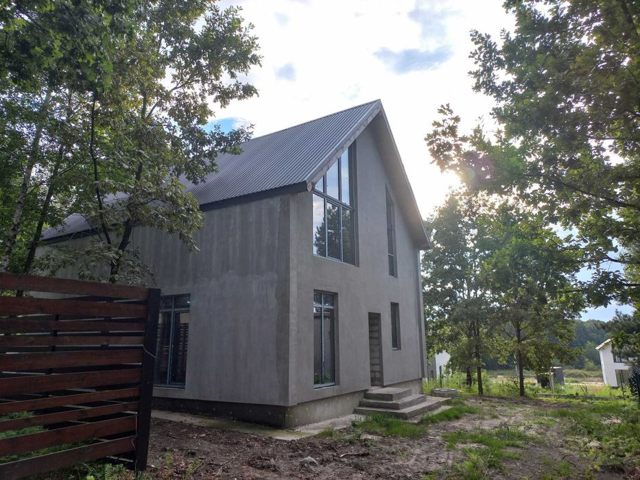 Коттедж 148 кв.м + ділянка 9,5 соток у с. Дмитрівка