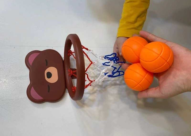 Koszykówka dla maluszka | Kosz na przyssawki + 3 piłki