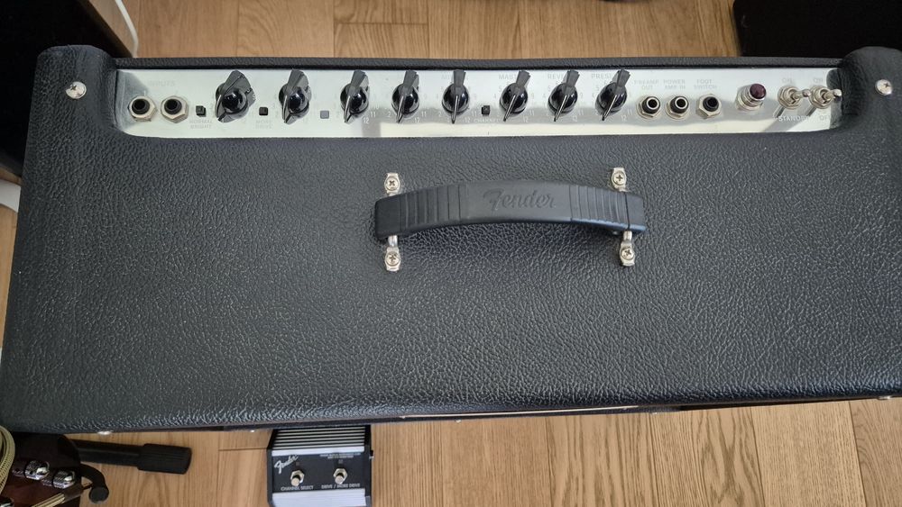 Wzmacniacz gitarowy lampowy Fender Deluxe Hot Rod
