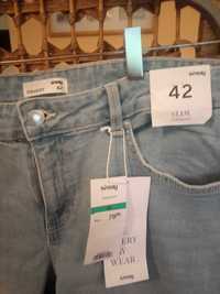 Nowe spodnie jeansowe Sinsay