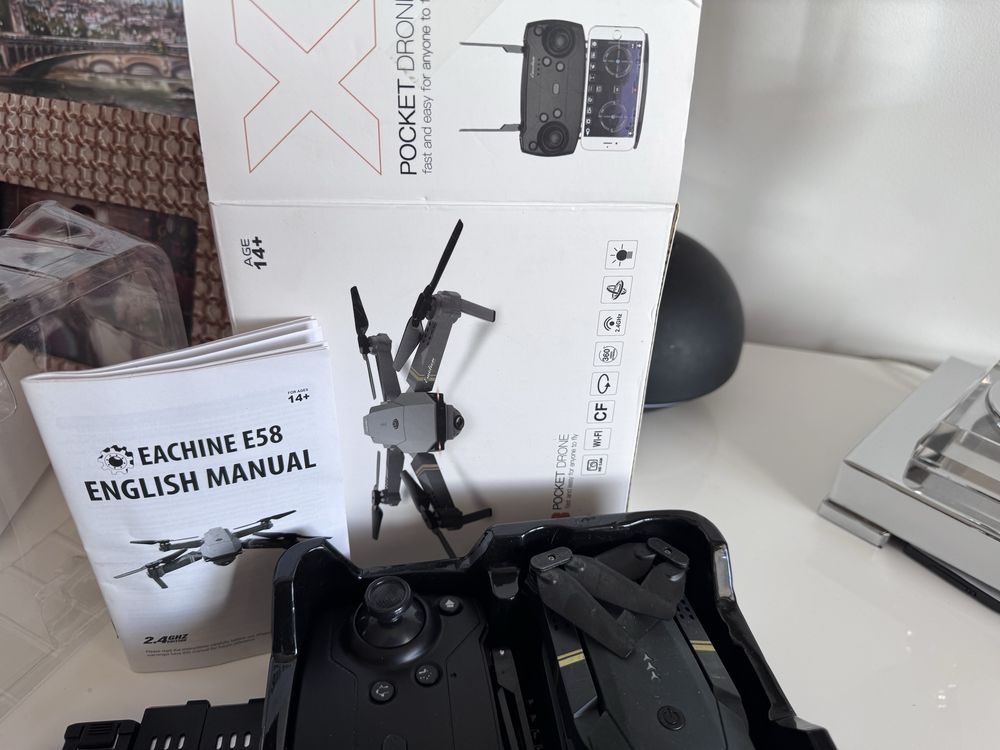 Pocket drone E58