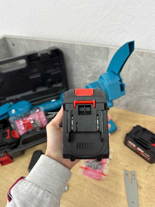 Акумуляторна ПИЛА + набір інструментів! Пила на акумуляторі + 2 АКБ.