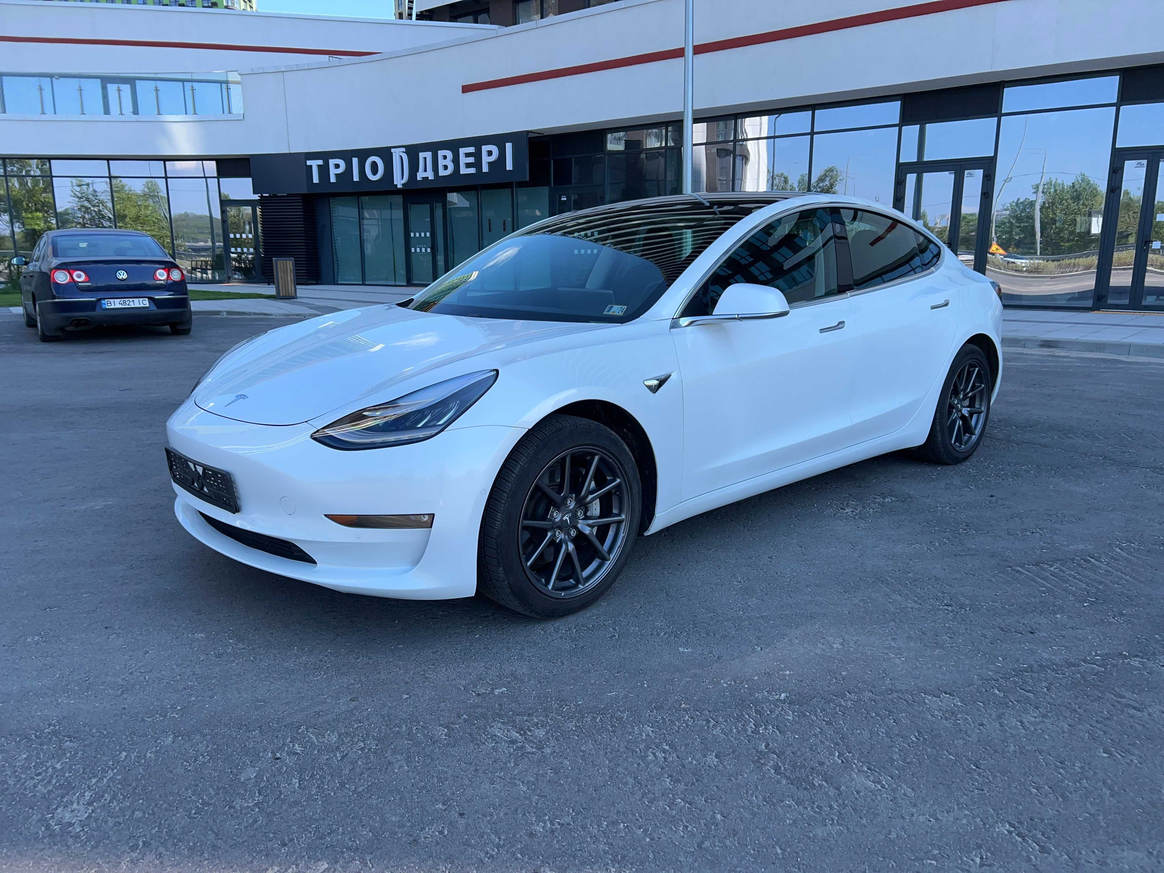 Продам Tesla Model 3 2019 Long Range Dual Motor AWD