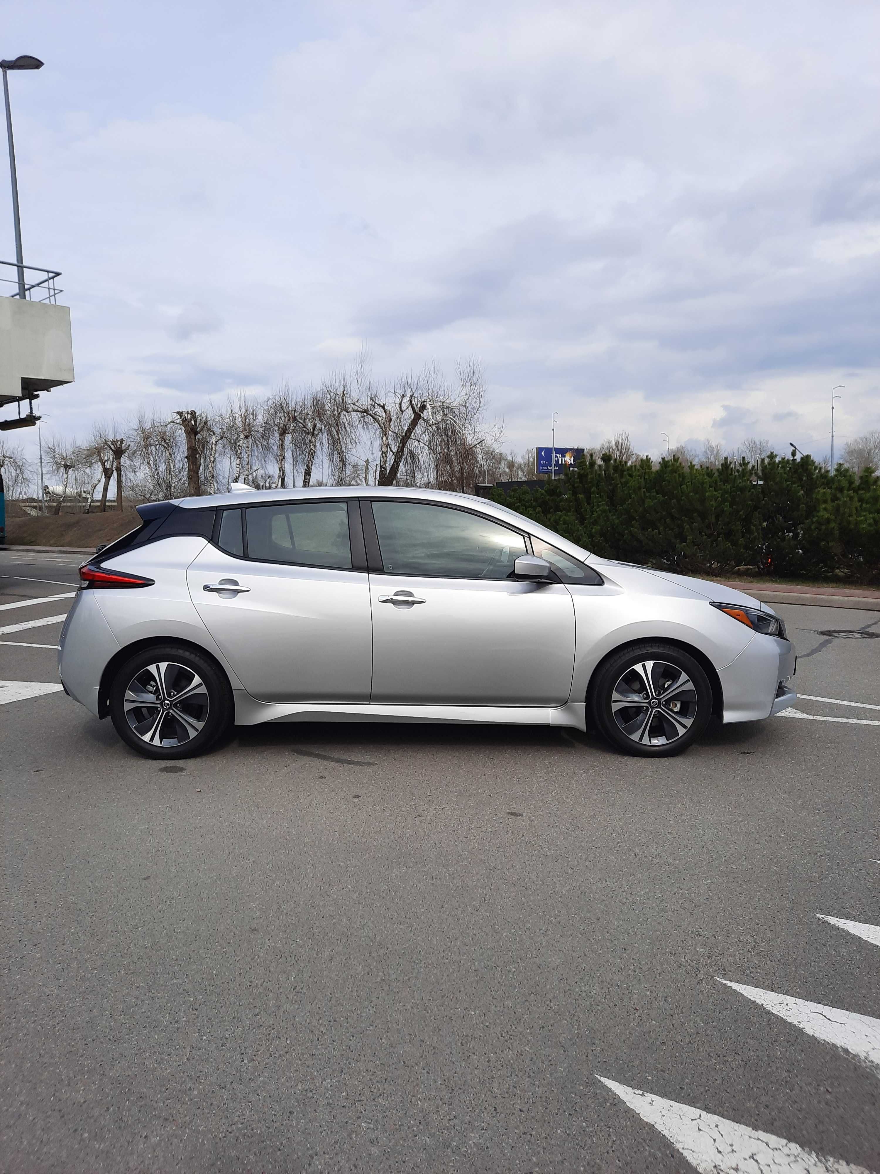 NISSAN leaf II 40kw