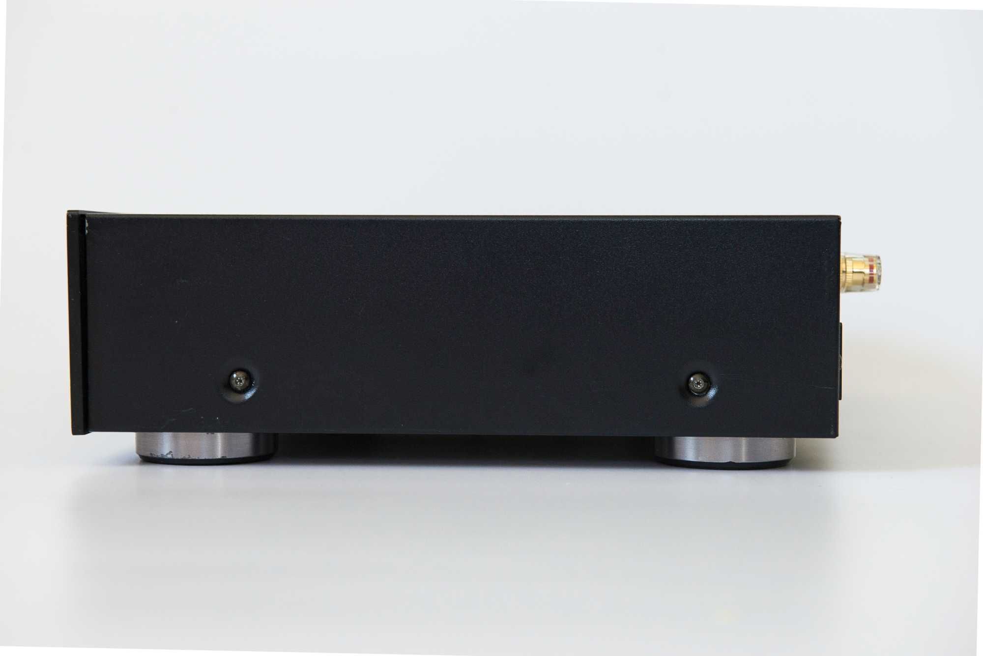 Wzmacniacz audio C.E.C. AMP3300R, hi-end, czarny