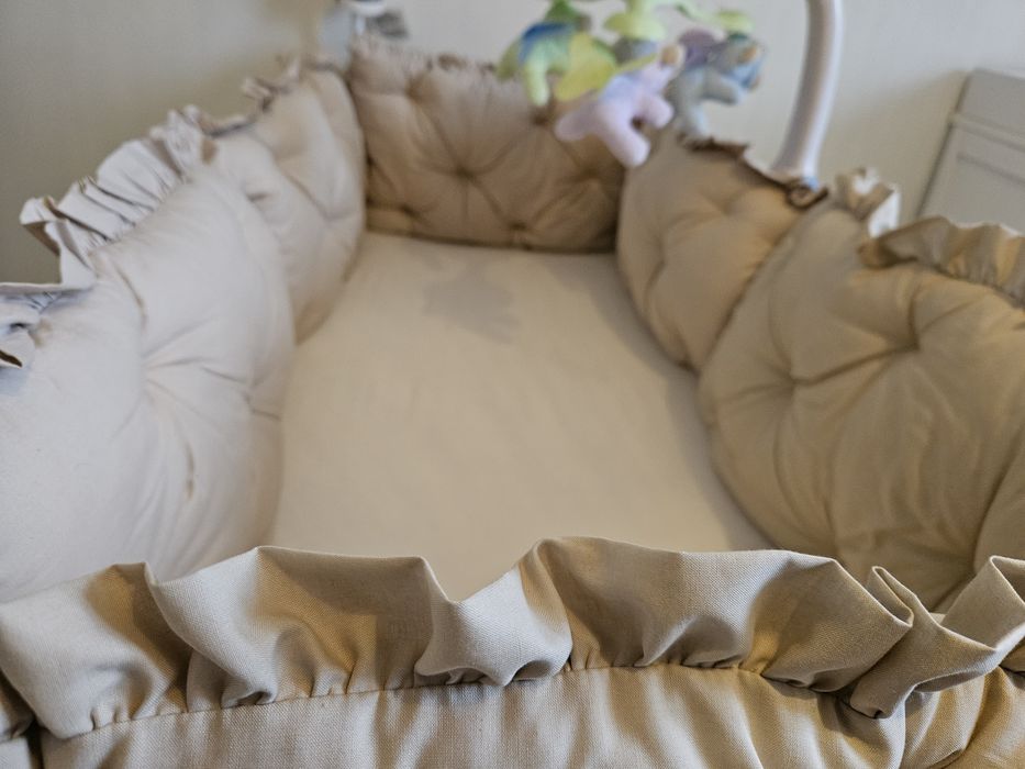 Ochraniacz panelowy na łóżeczko dziecięce