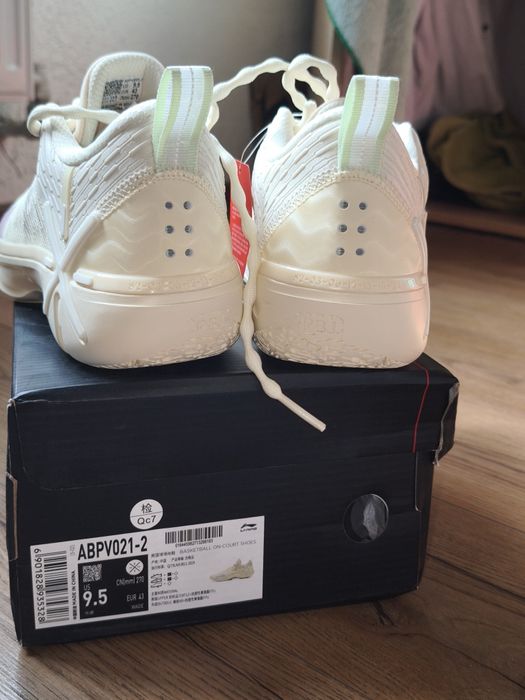 Баскетбольні кросівки Li ning shadow 6v2