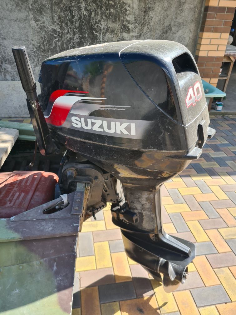 Продам suzuki 40 2t