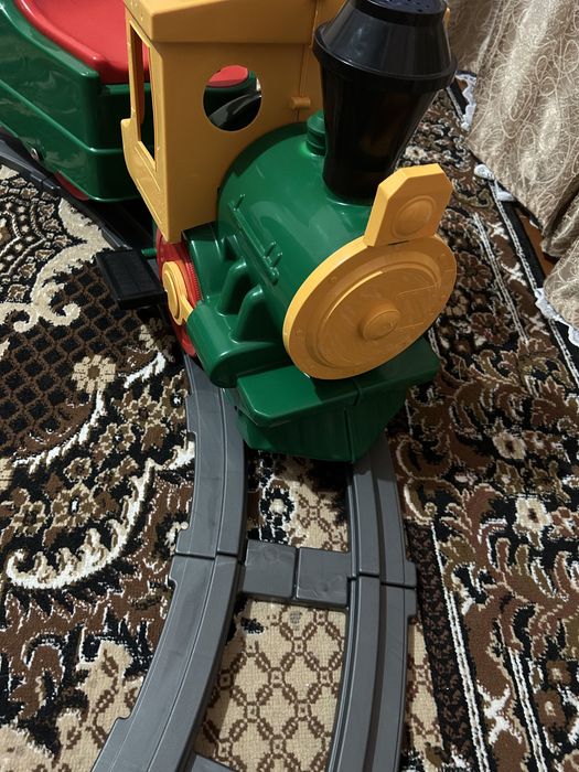Peg-perego Потяг з колією SANTA FE TRAIN,
