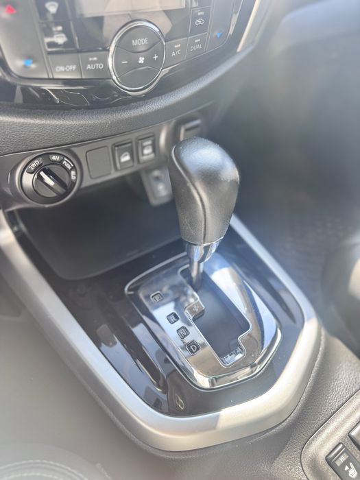 NISSAN NAVARA 2.3td  2018 nacional caixa automatica 18 meses garantia