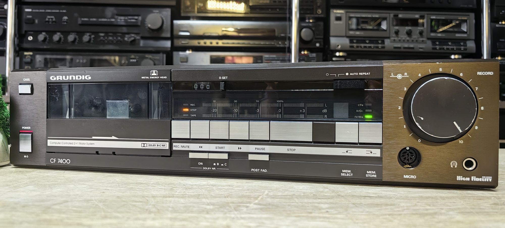 Касетний програвач Grundig CF 7400/Дефект