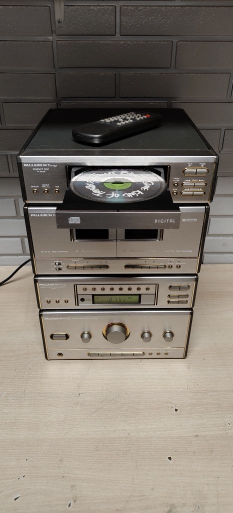 Zestaw audio wieża PALLADIUM Prestige. Pilot