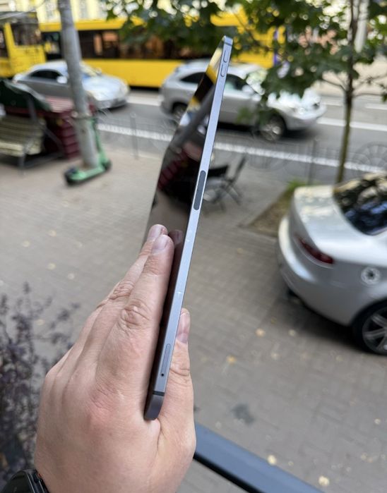 Продам Ipad 11 pro 64gb LTE+Bluetooth клавиатура