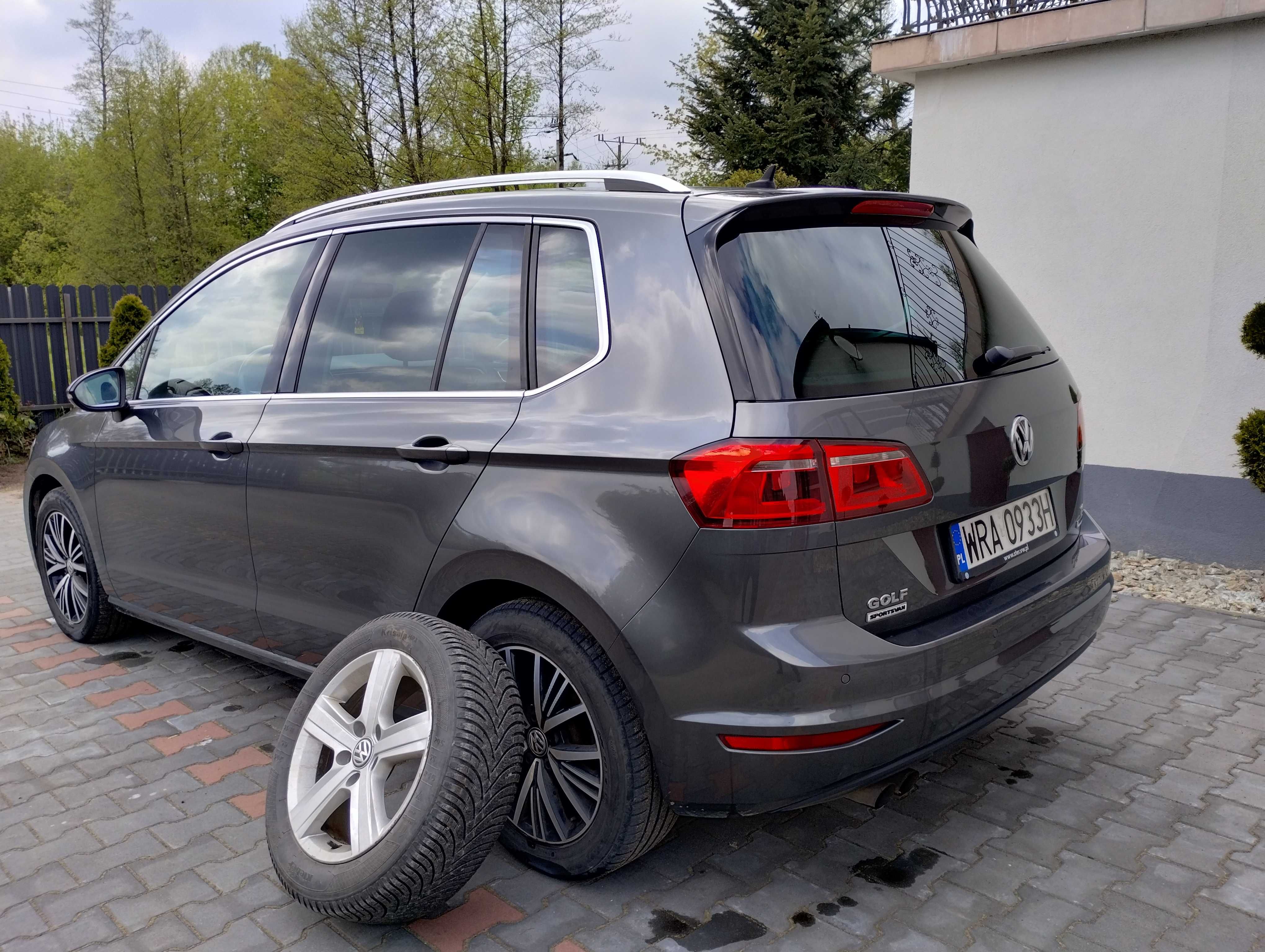 SPRZEDAM  VW  GOLF   SPORTSVAN 1.4TSI. Salon Polska,2 kpl kół.HIghline