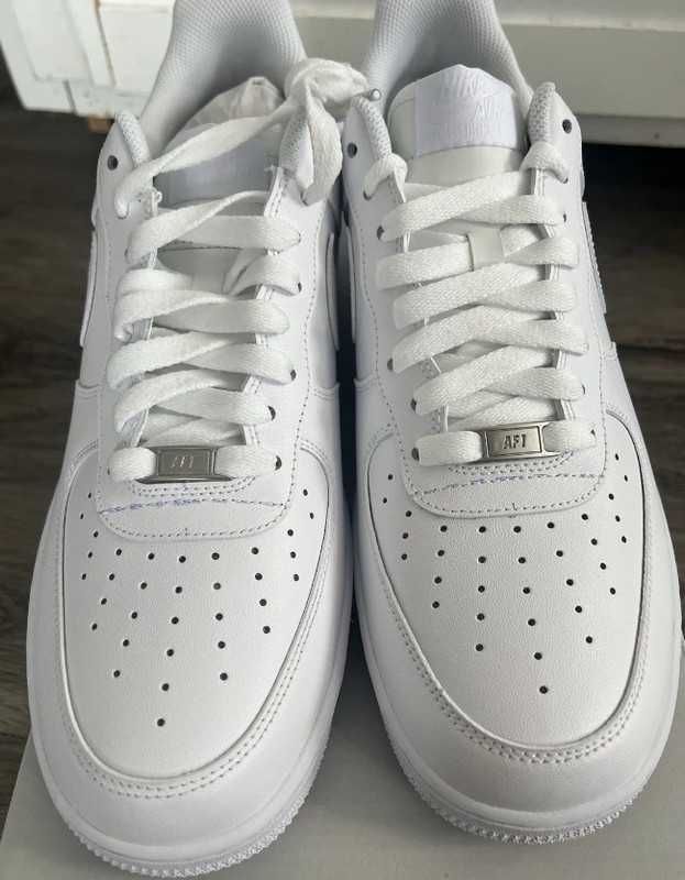 Nowe oryginalne buty Nike Air Force 1 Low '07 Białe R.40