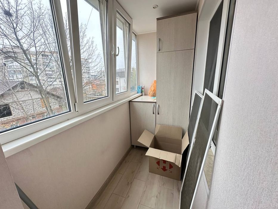 Оренда 2 кім. біля Медуніверситету