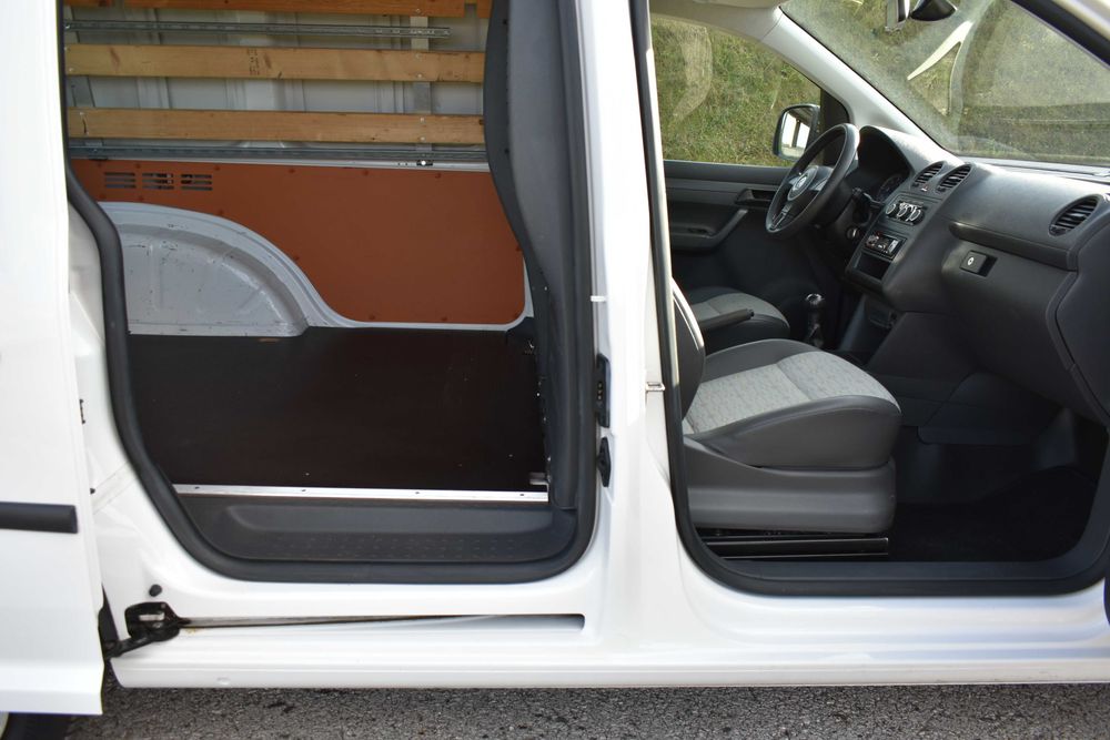 VW CADDY 1.6TDI 2012r Klimatyzacja Doinwestowany Gotowy do pracy!!!