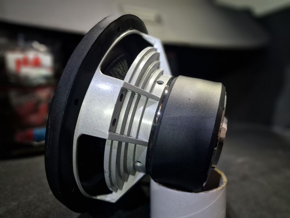 Skrzynia basowa subwoofer tuba Głośnik 20 cm Esx SX840 Car Audio