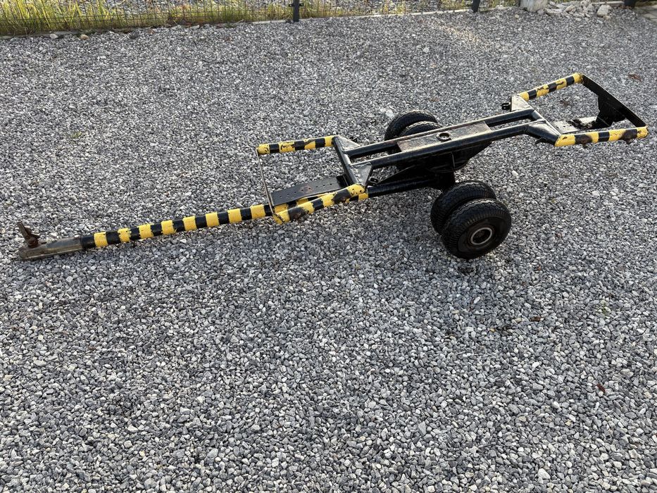 Motyl wozek holowniczy sztywny hol